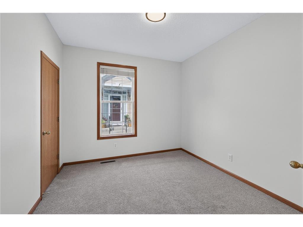 442 Meadowood Lane Burnsville MN 55337 7094293 image28