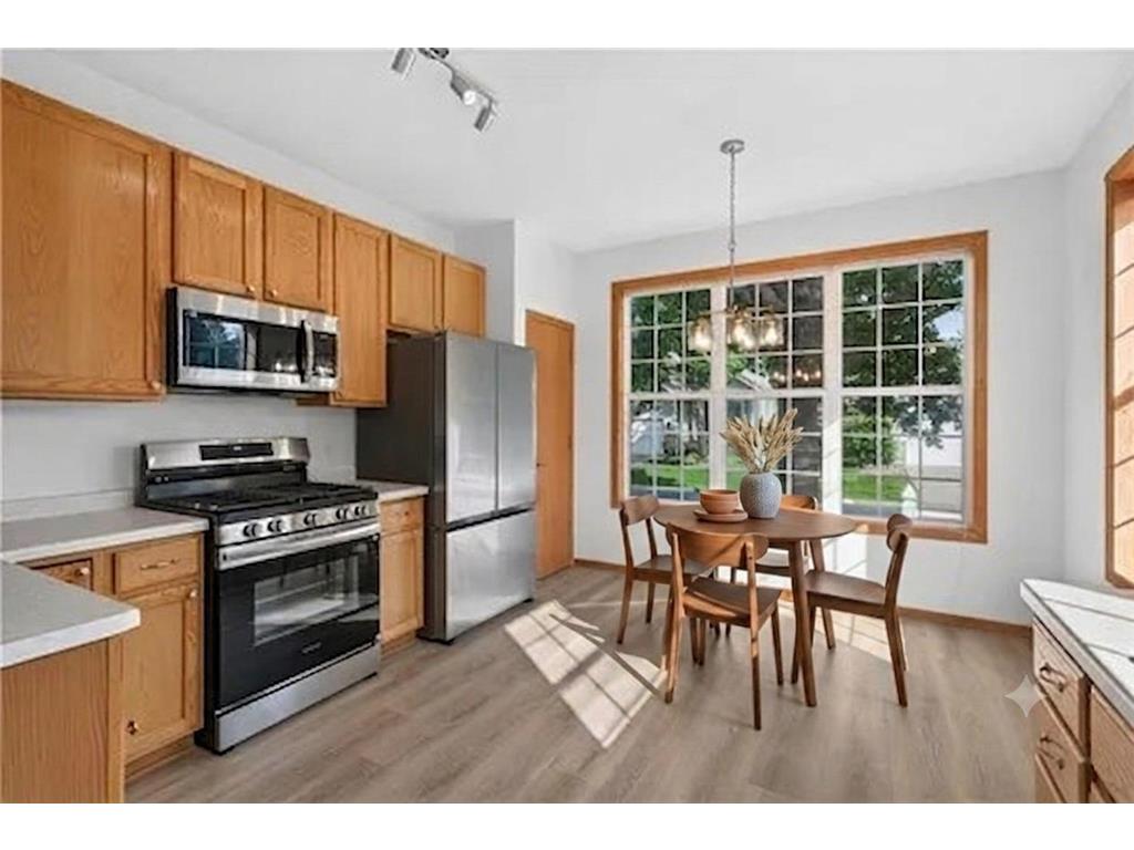 442 Meadowood Lane Burnsville MN 55337 7094293 image4
