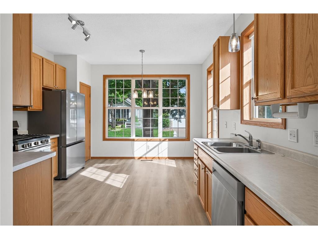 442 Meadowood Lane Burnsville MN 55337 7094293 image6