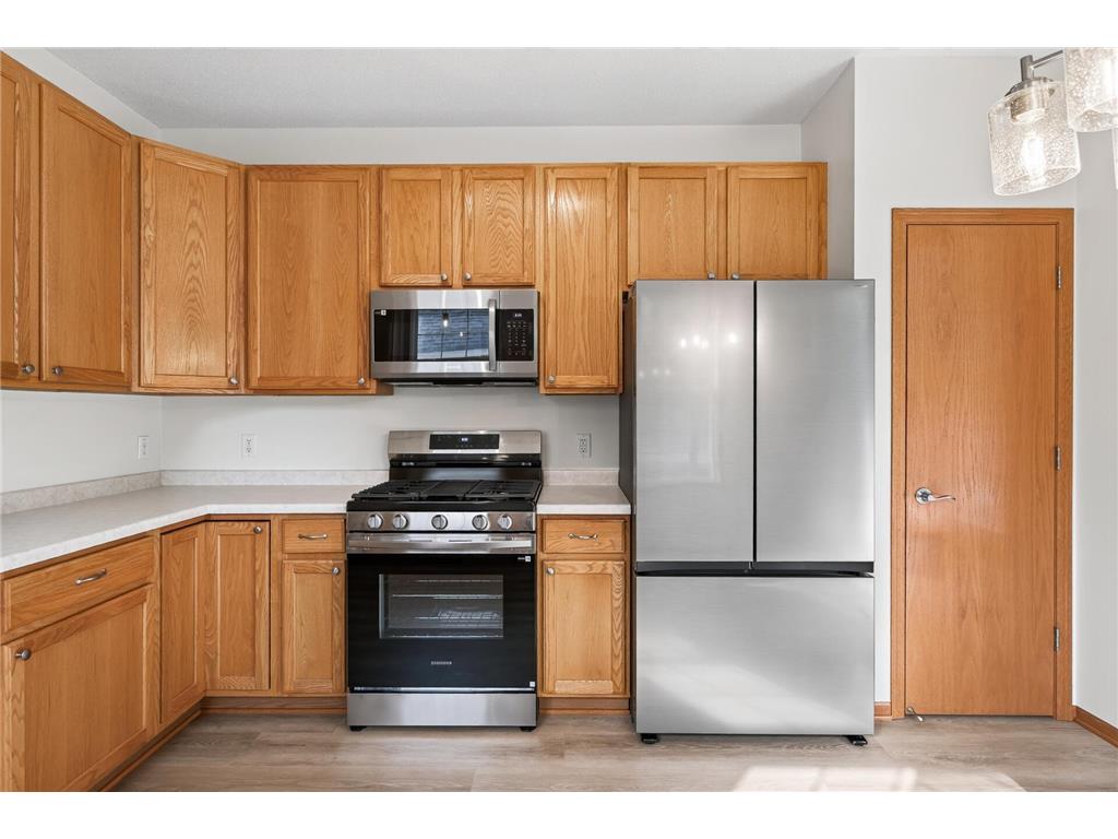 442 Meadowood Lane Burnsville MN 55337 7094293 image7