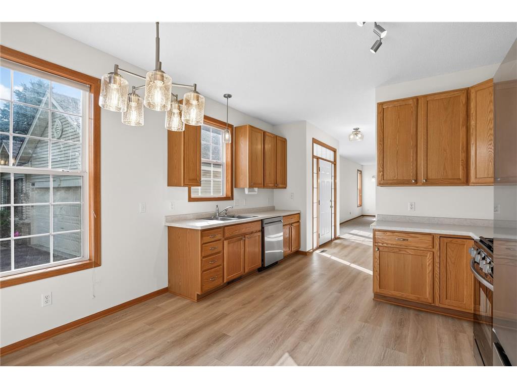 442 Meadowood Lane Burnsville MN 55337 7094293 image9