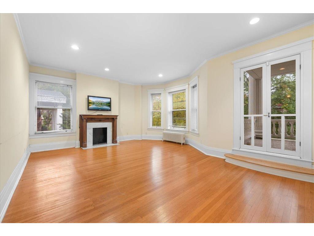 442 Summit Avenue #4 Saint Paul MN 55102 6807911 image6