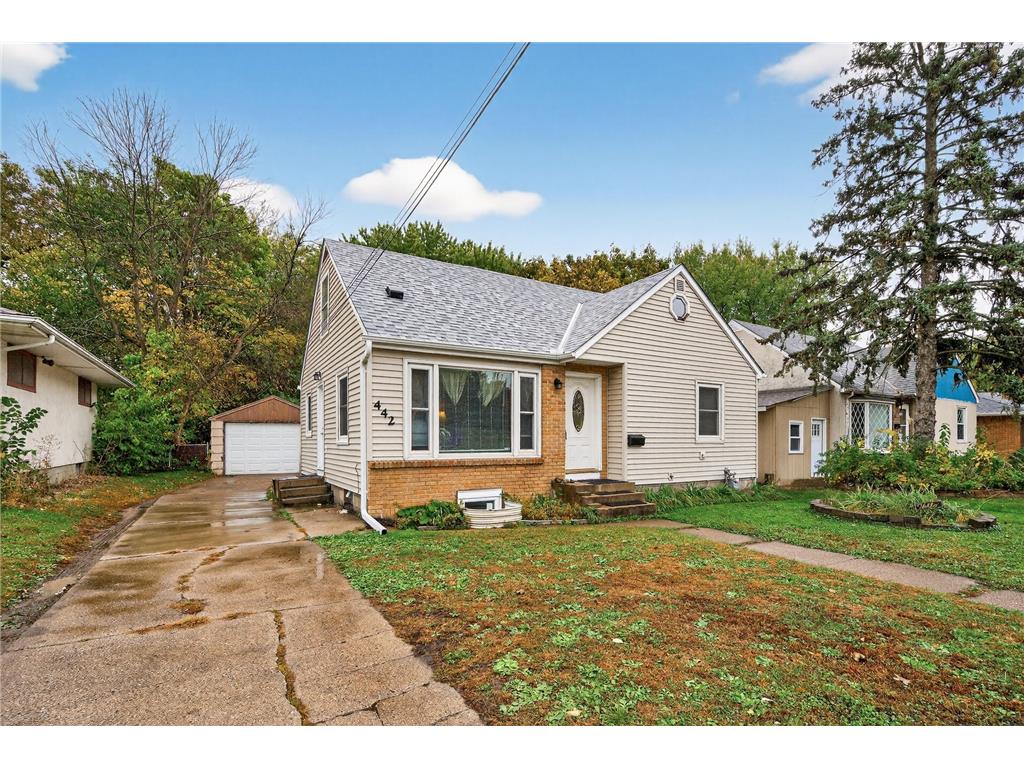 442 White Bear Avenue N Saint Paul MN 55106 6808307 image1