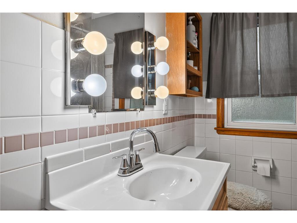 442 White Bear Avenue N Saint Paul MN 55106 6808307 image19