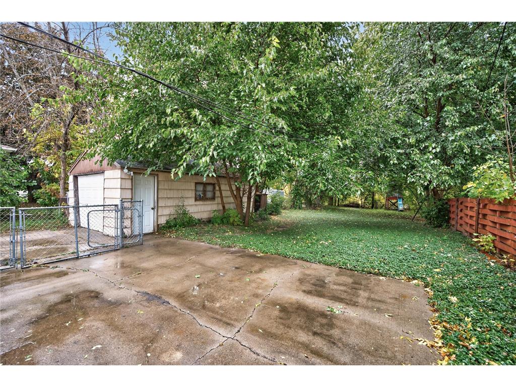 442 White Bear Avenue N Saint Paul MN 55106 6808307 image32