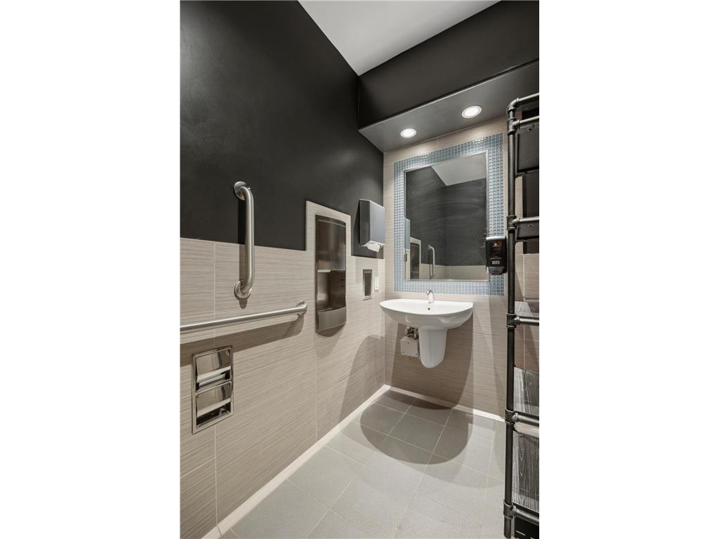 4420 Valley View Road Edina MN 55424 6773296 image28