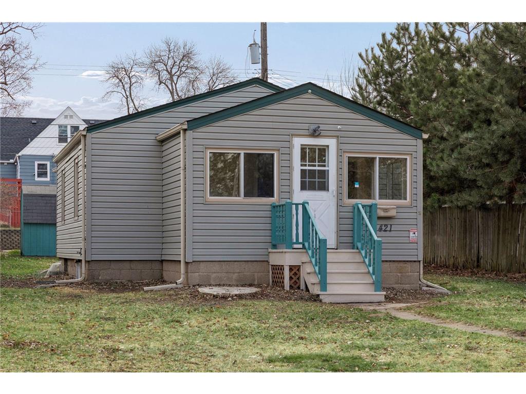 4421 Main Street NE Columbia Heights MN 55421 7045864 image1