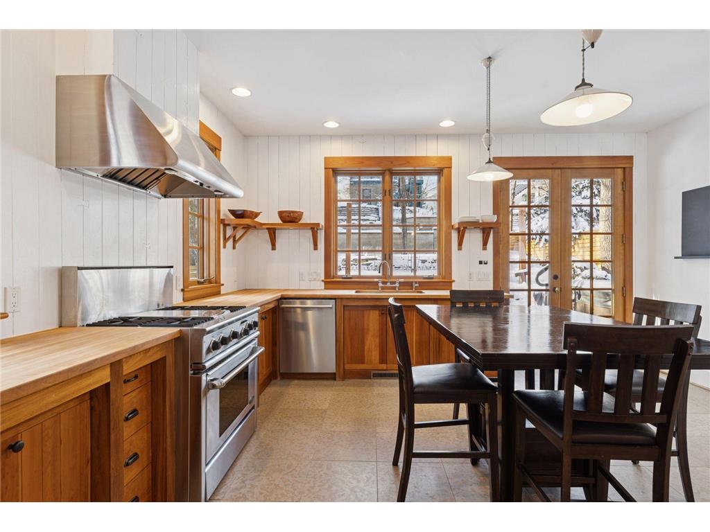 4422 Thomas Avenue S Minneapolis MN 55410 6817986 image20