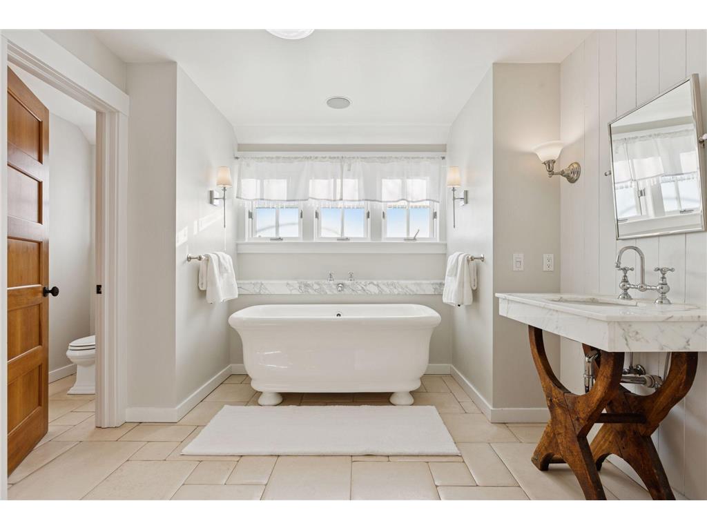 4422 Thomas Avenue S Minneapolis MN 55410 6817986 image29