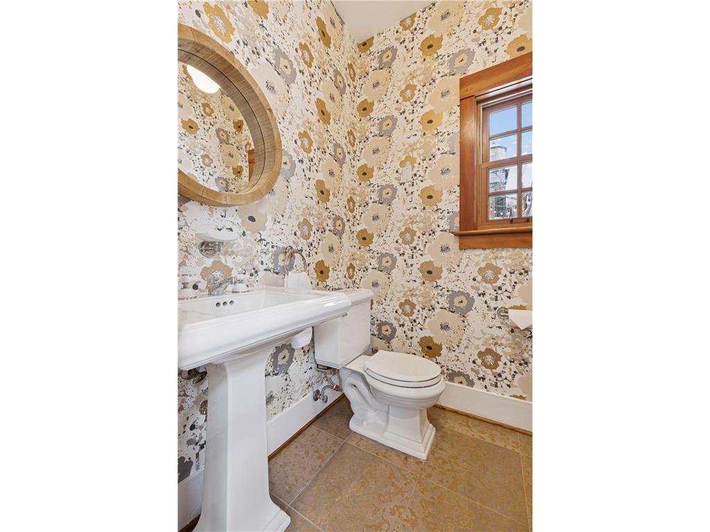 4422 Thomas Avenue S Minneapolis MN 55410 6817986 image32