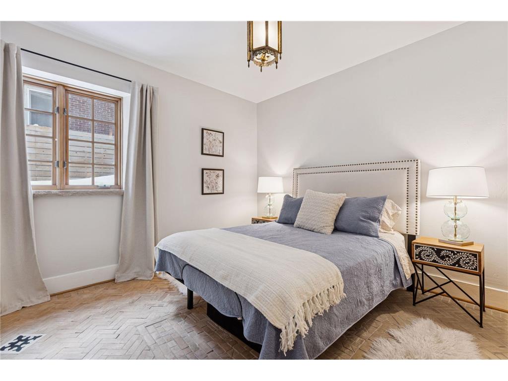 4422 Thomas Avenue S Minneapolis MN 55410 6817986 image38