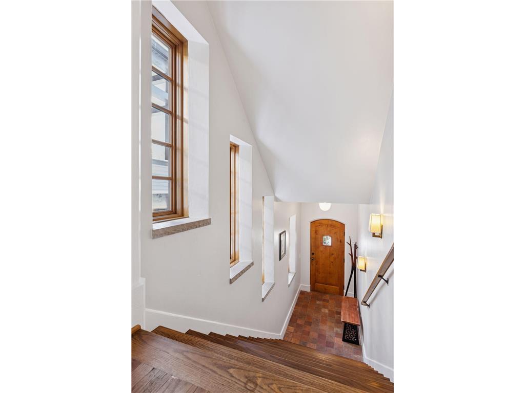 4422 Thomas Avenue S Minneapolis MN 55410 6817986 image4