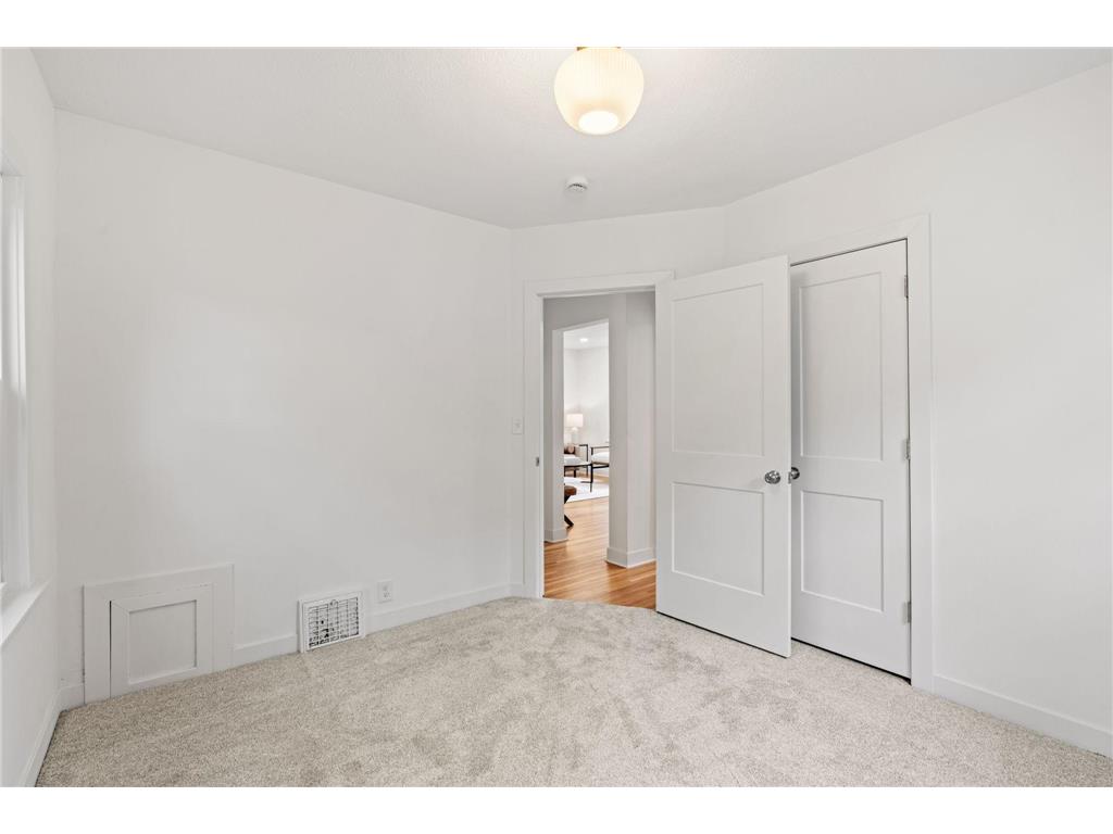 4424 Russell Avenue N Minneapolis MN 55412 7073969 image16