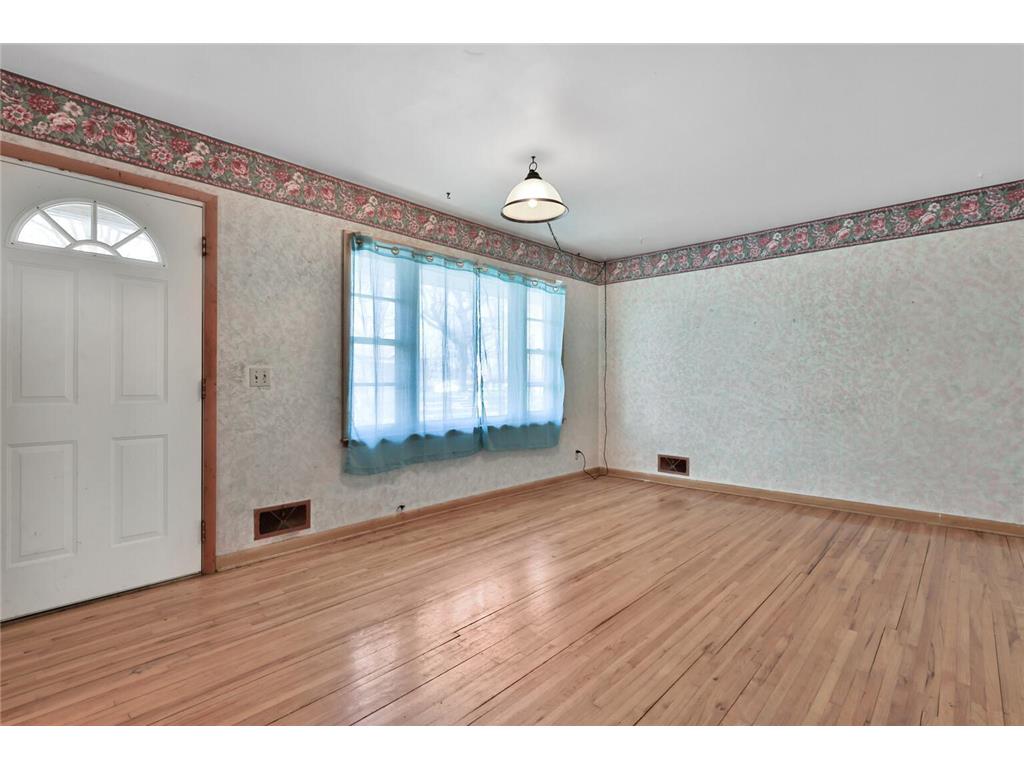 4425 5th Street NE Columbia Heights MN 55421 7044847 image3