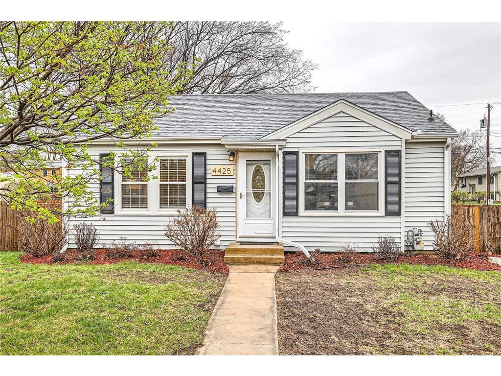 4425 Zane Avenue N Crystal MN 55422 6522101 image1
