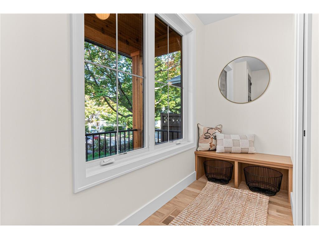 4425 Zenith Avenue S Minneapolis MN 55410 7005435 image10