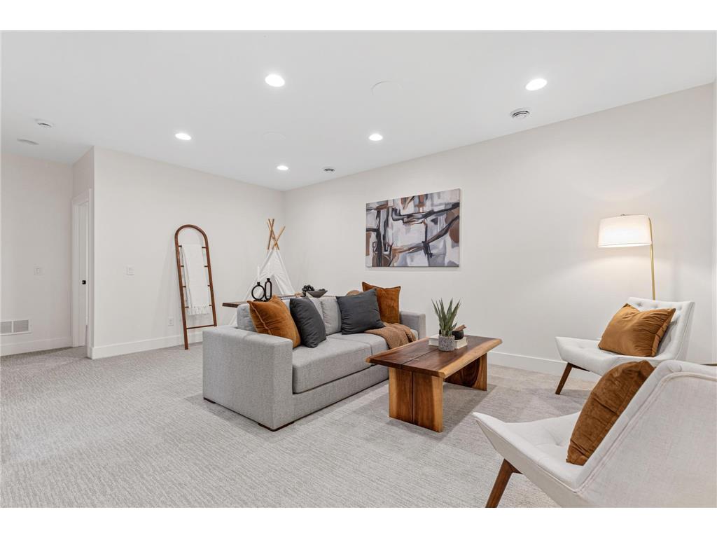 4425 Zenith Avenue S Minneapolis MN 55410 7005435 image28