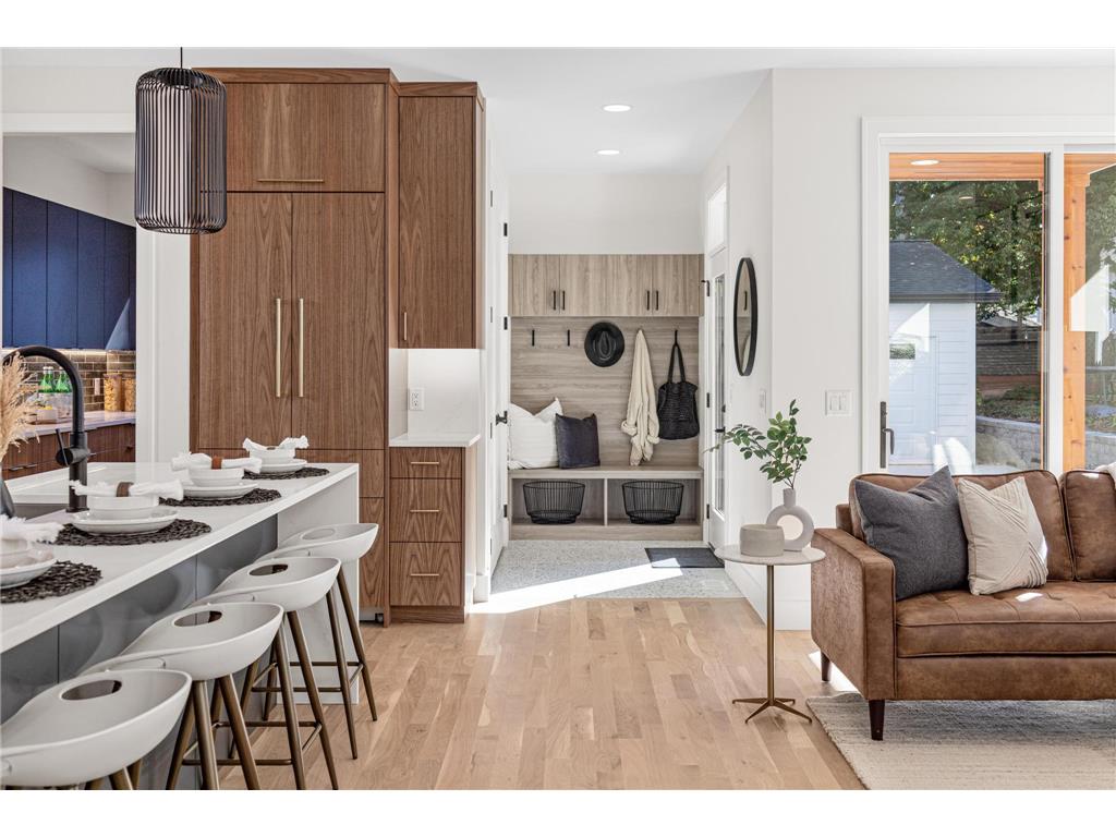 4425 Zenith Avenue S Minneapolis MN 55410 7005435 image5