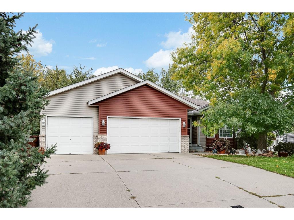 4429 Helena Way N Oakdale MN 55128 6446539 image1
