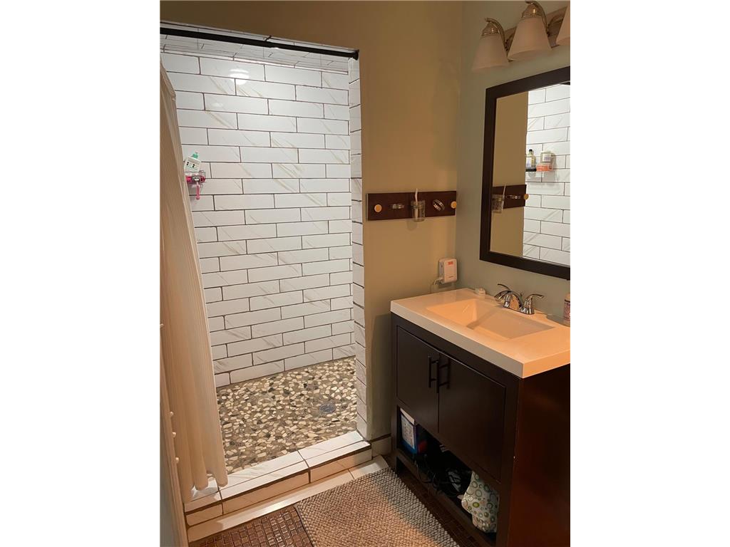 4429 Portland Avenue Minneapolis MN 55407 6725446 image21