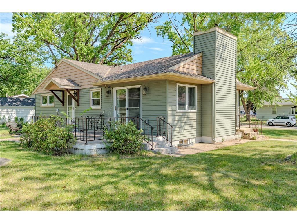 443 6th Street NE Saint Cloud MN 56304 7080432 image1