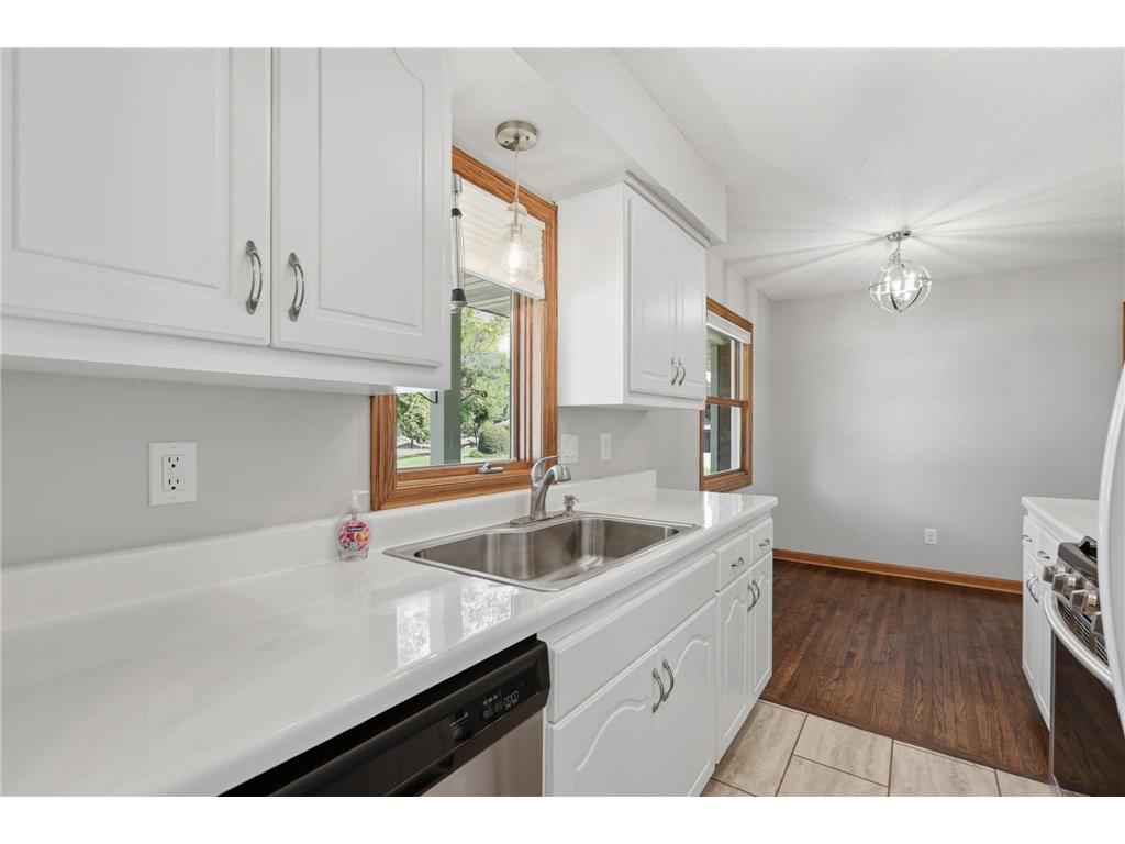 443 Cord Circle New Brighton MN 55112 7114884 image12