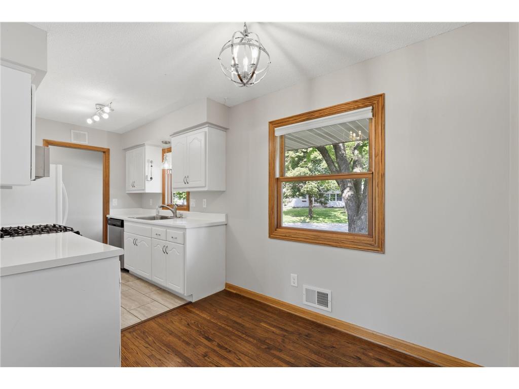 443 Cord Circle New Brighton MN 55112 7114884 image9