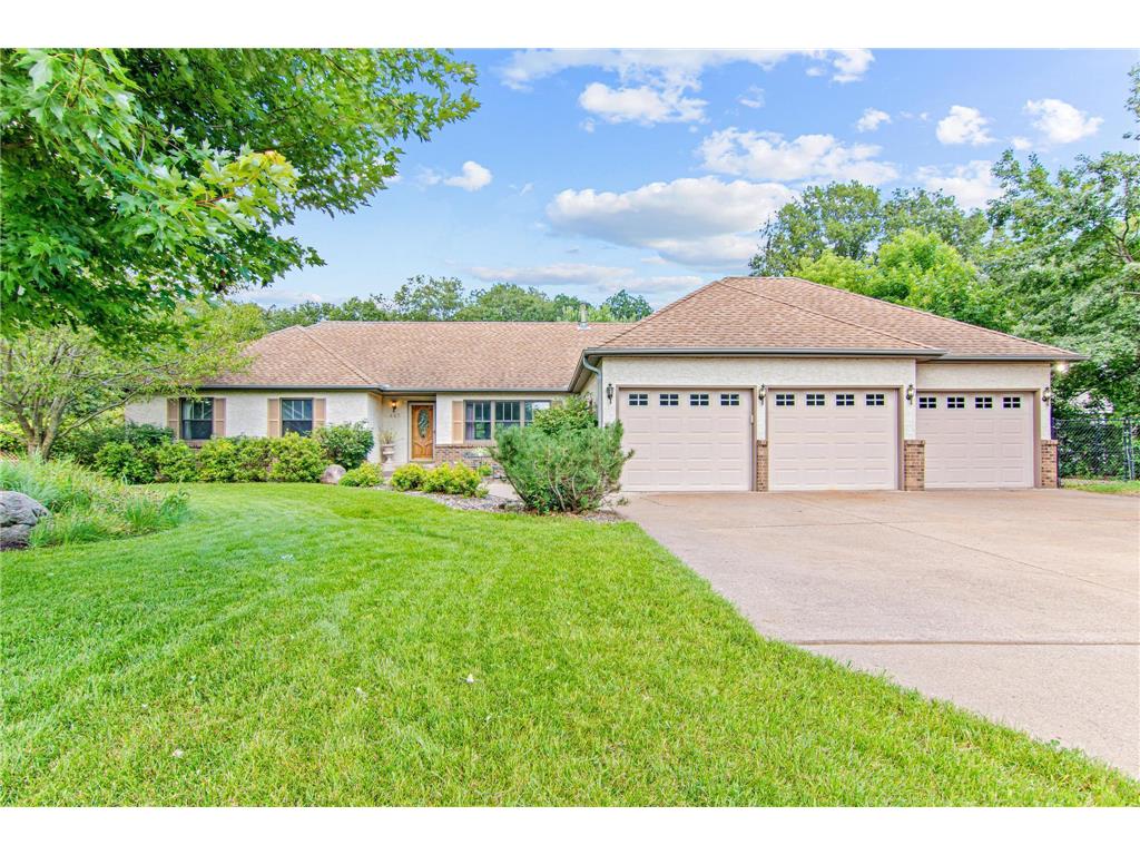 443 Hardwood Lane E Mahtomedi MN 55115 6593702 image1