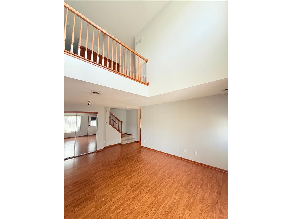 443 Leeward Trail Woodbury MN 55129 7070054 image3