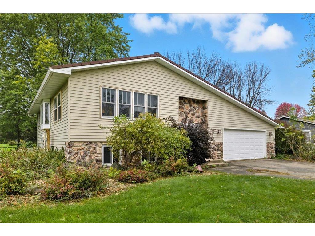 443 Oak Street Woodville WI 54028 6801108 image1