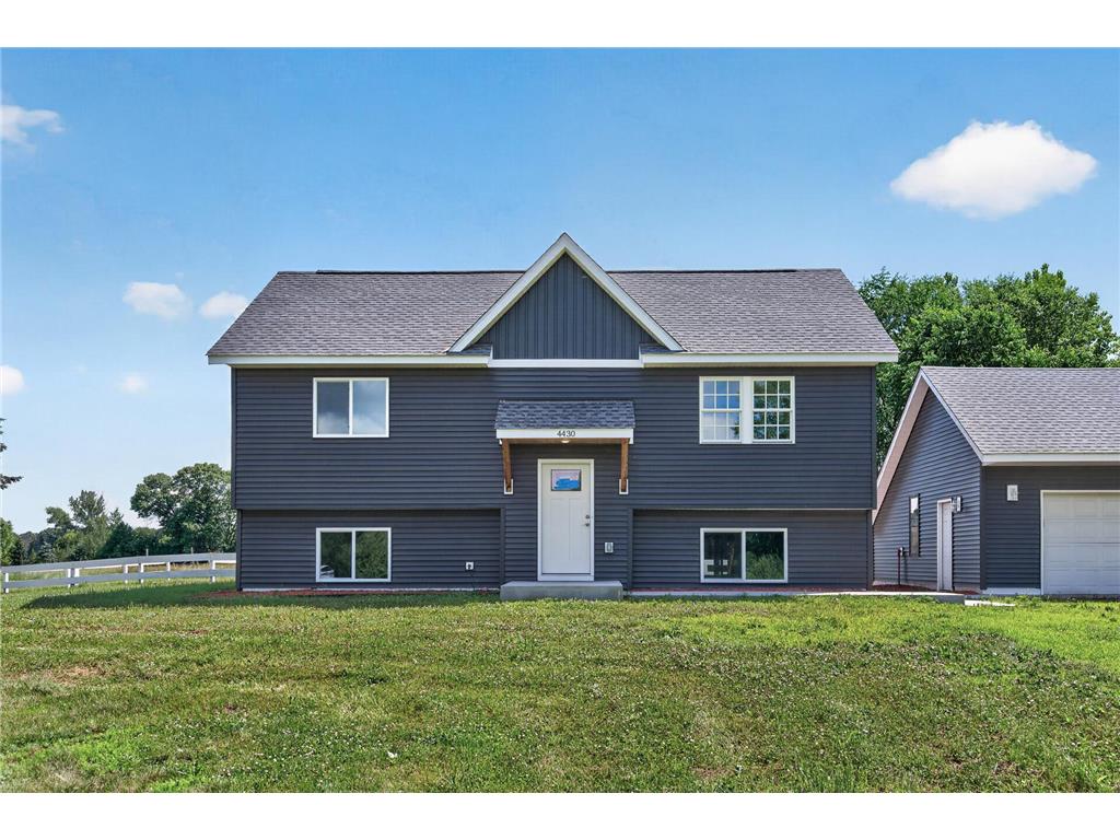 4430 214th Avenue NW Oak Grove MN 55303 7106172 image1