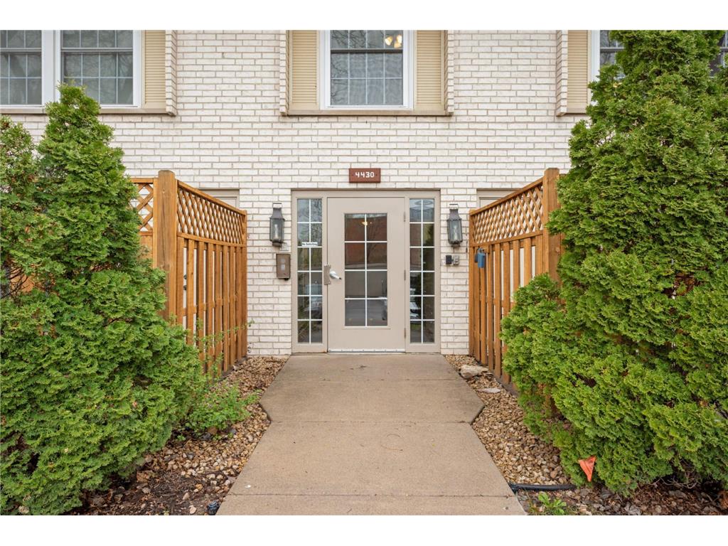 4430 Cedar Lake Road S #5 Saint Louis Park MN 55416 6557420 image1