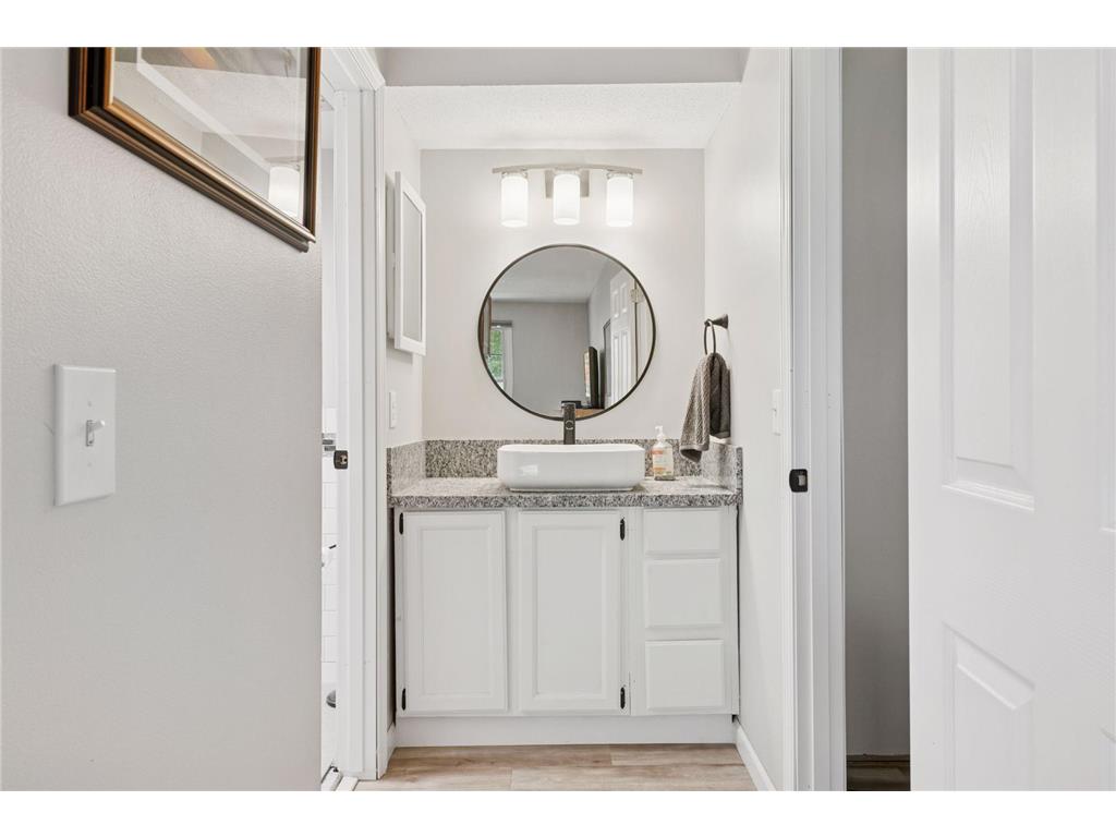 4430 Cedar Lake Road S #6 Saint Louis Park MN 55416 6820301 image18