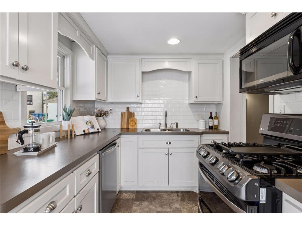 4431 Thomas Avenue S Minneapolis MN 55410 7021508 image15