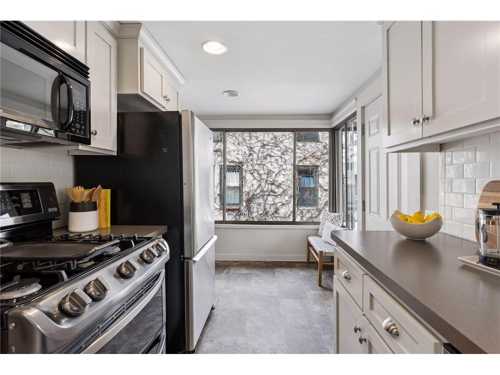 4431 Thomas Avenue S Minneapolis MN 55410 7021508 image16