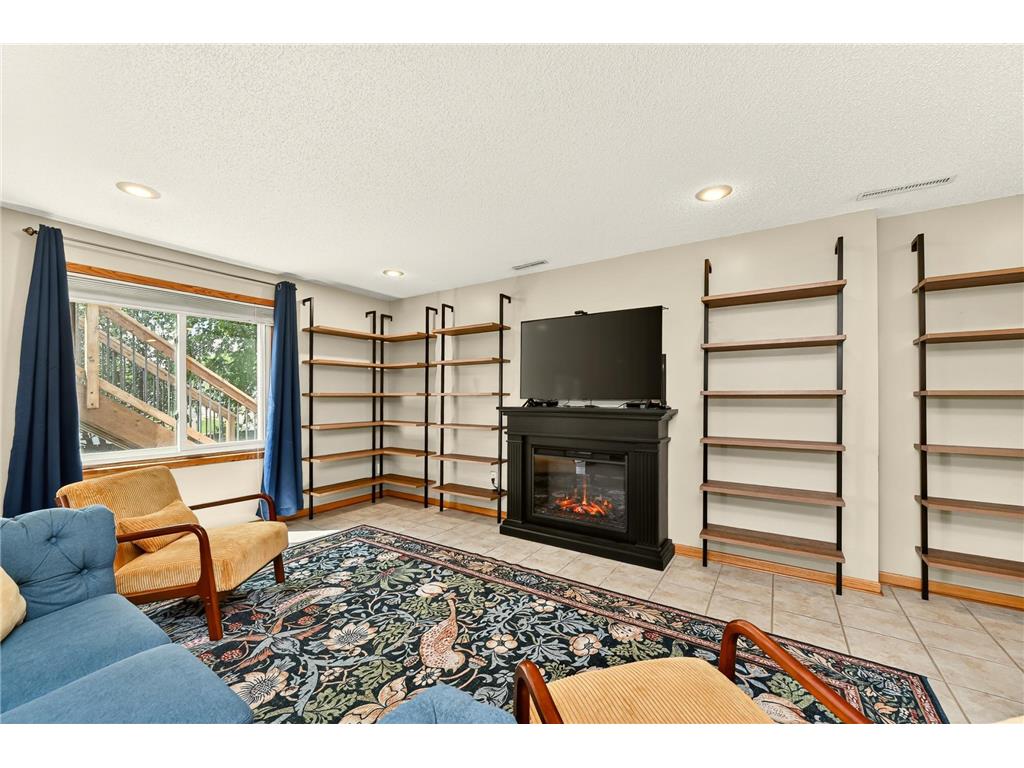 4434 8th Street NW Rochester MN 55901 7073219 image21
