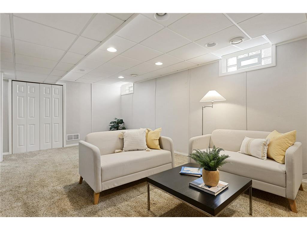 4436 Zenith Avenue S Minneapolis MN 55410 7037289 image28