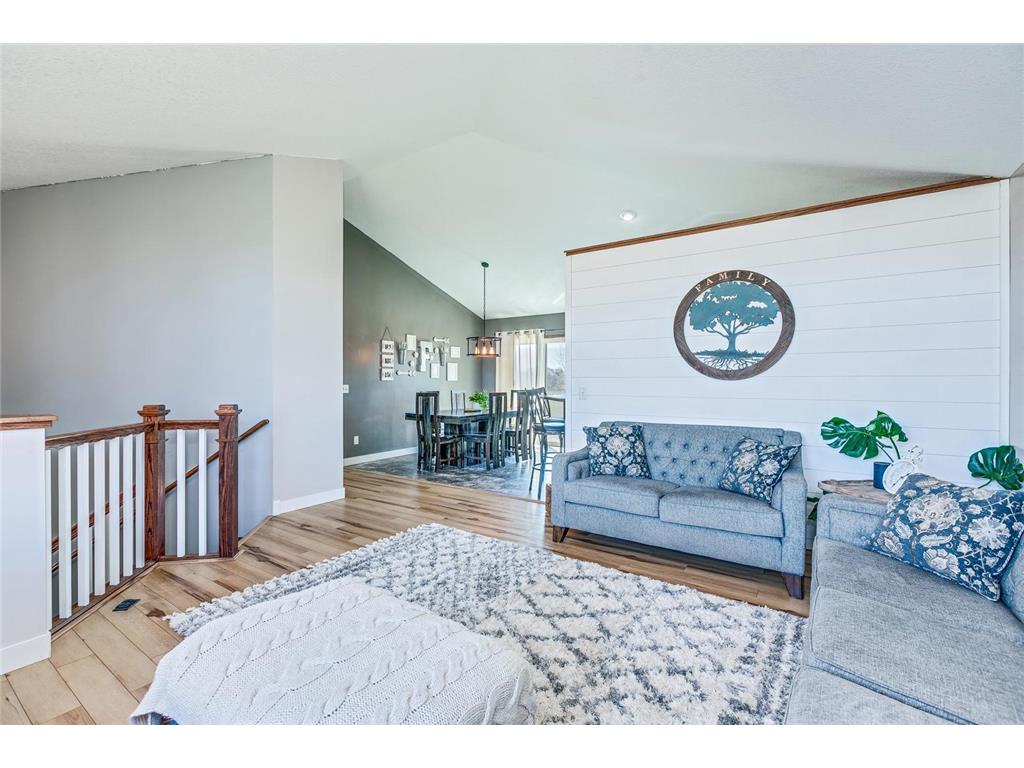 4437 399th Street North Branch MN 55056 6515420 image1