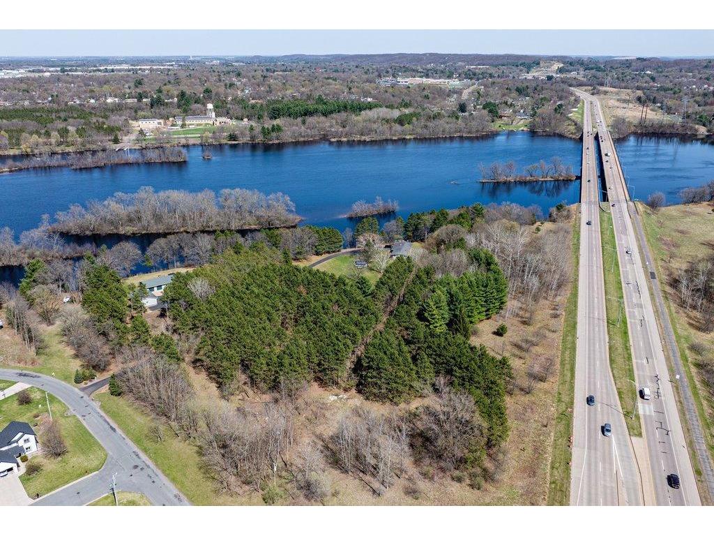 4437 Old Wells Road Eau Claire WI 54703 - Chippewa River 7058366 image57