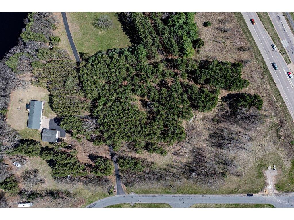 4437 Old Wells Road Eau Claire WI 54703 - Chippewa River 7058366 image70
