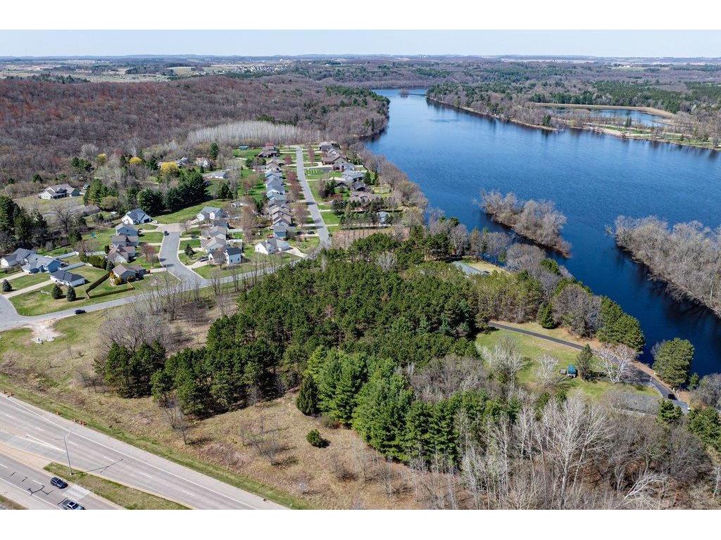 4437 Old Wells Road Eau Claire WI 54703 - Chippewa River 7058545 image59