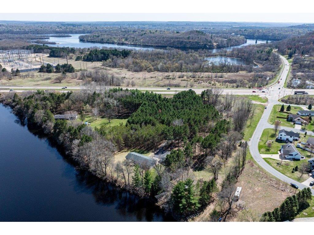 4437 Old Wells Road Eau Claire WI 54703 - Chippewa River 7058545 image69