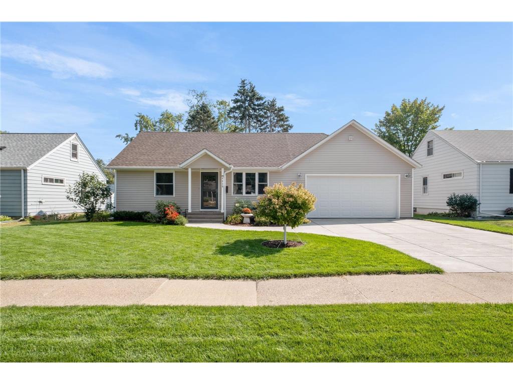4438 Zane Avenue N Crystal MN 55422 6425168 image1