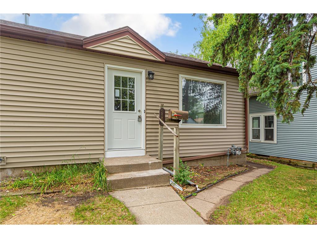 4440 7th Street NE Columbia Heights MN 55421 7091346 image4