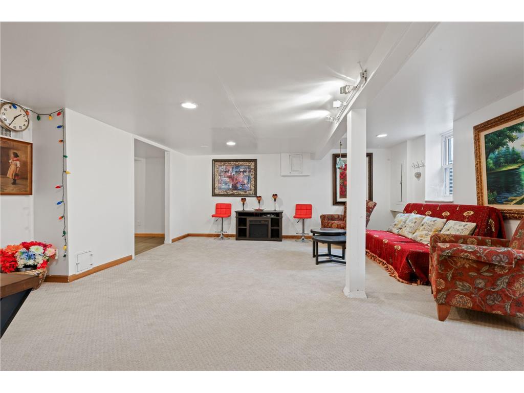 4440 Hamline Avenue N Arden Hills MN 55112 7078917 image24