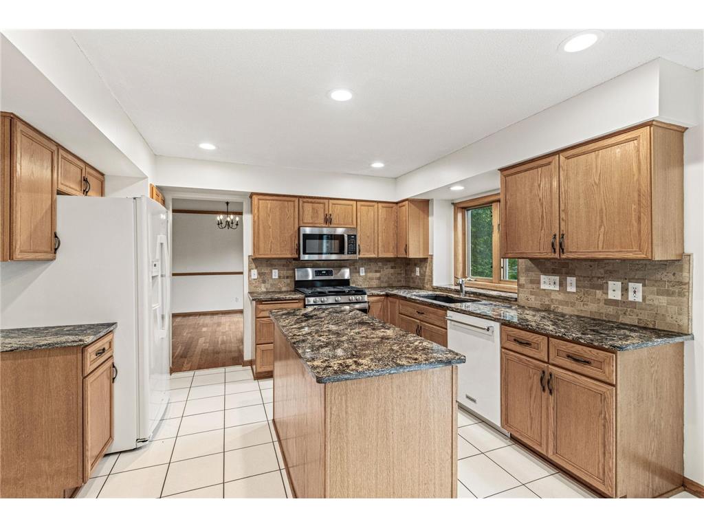 4441 Hillvale Avenue N Oakdale MN 55128 7062767 image11