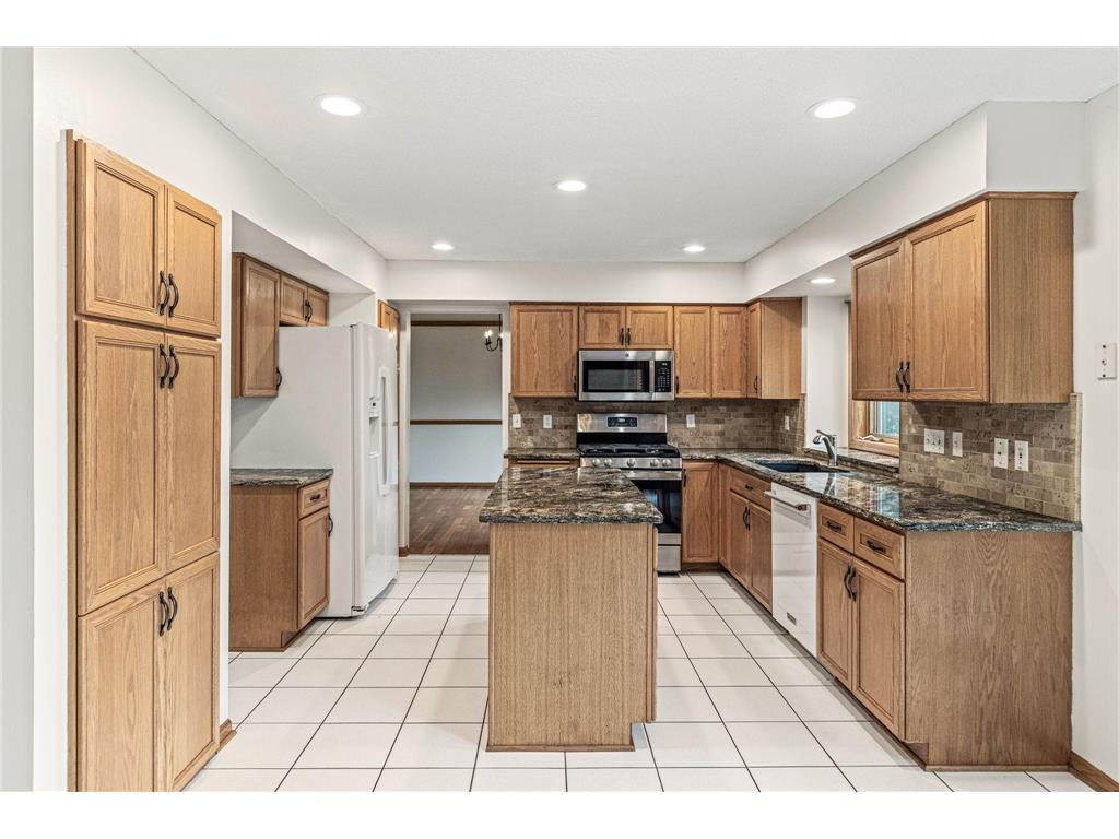 4441 Hillvale Avenue N Oakdale MN 55128 7062767 image12