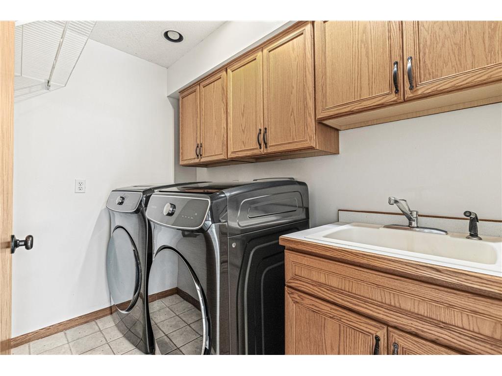4441 Hillvale Avenue N Oakdale MN 55128 7062767 image21