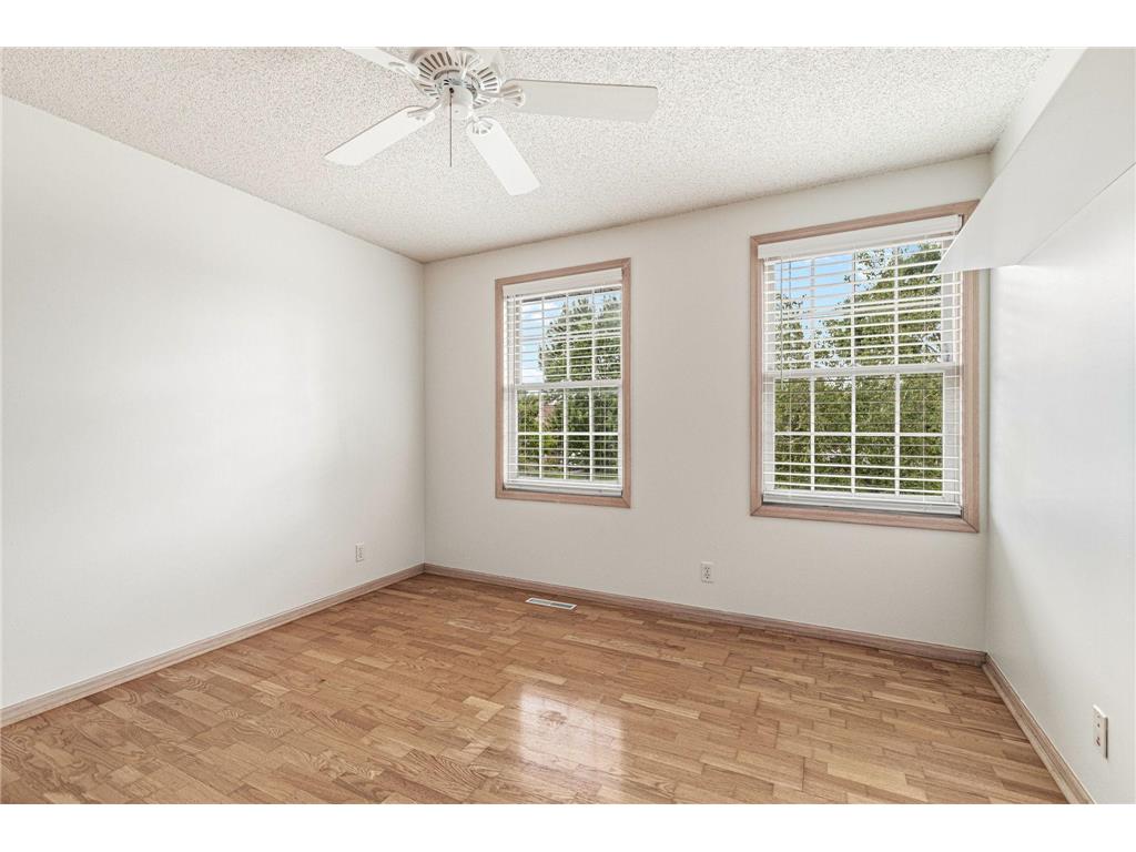 4441 Hillvale Avenue N Oakdale MN 55128 7062767 image27