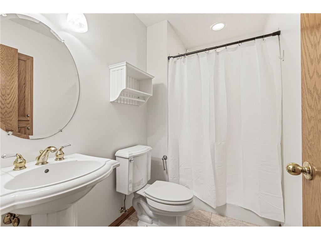 4441 Hillvale Avenue N Oakdale MN 55128 7062767 image36